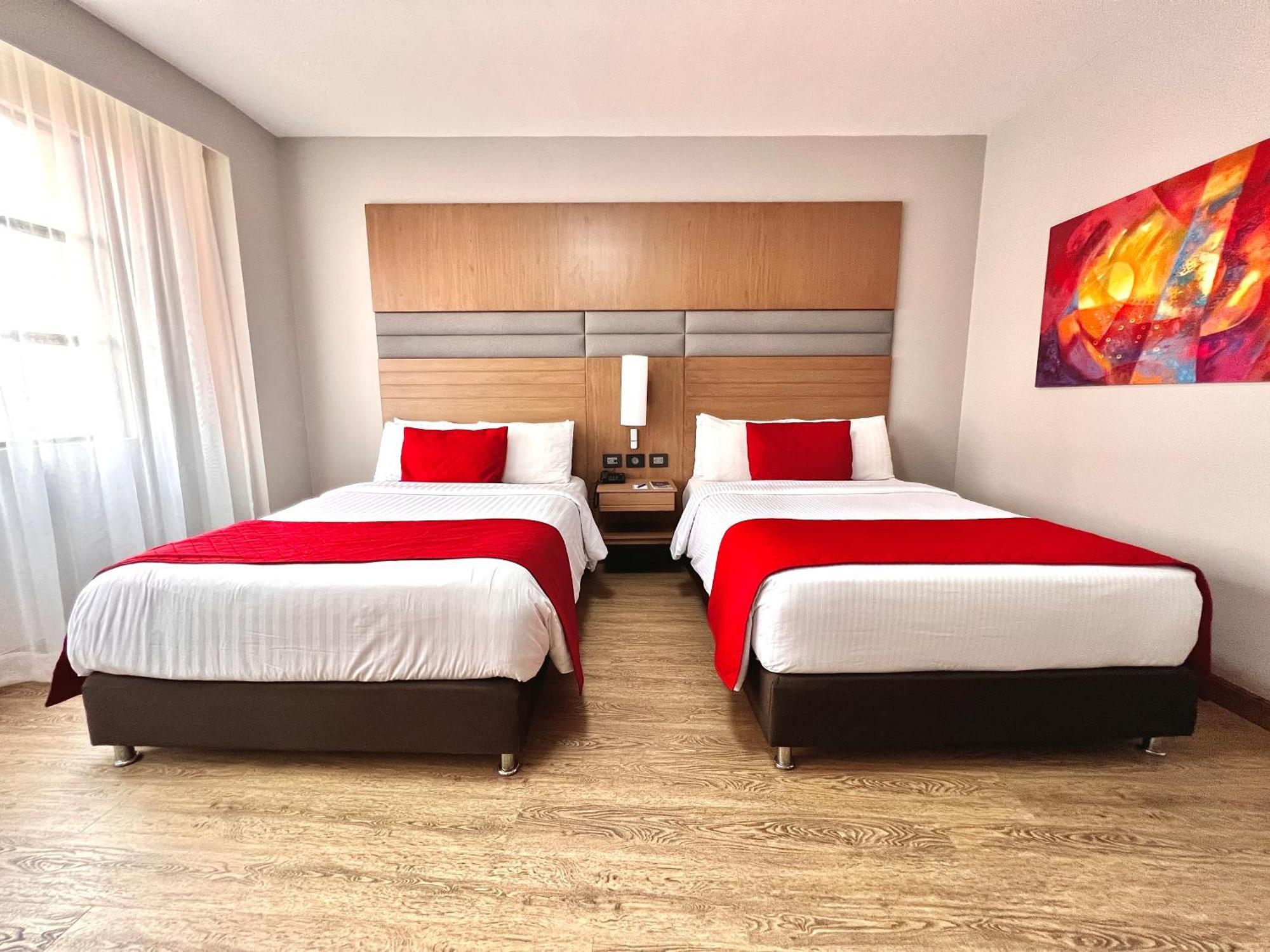 Hotel Dann Carlton Кали Екстериор снимка
