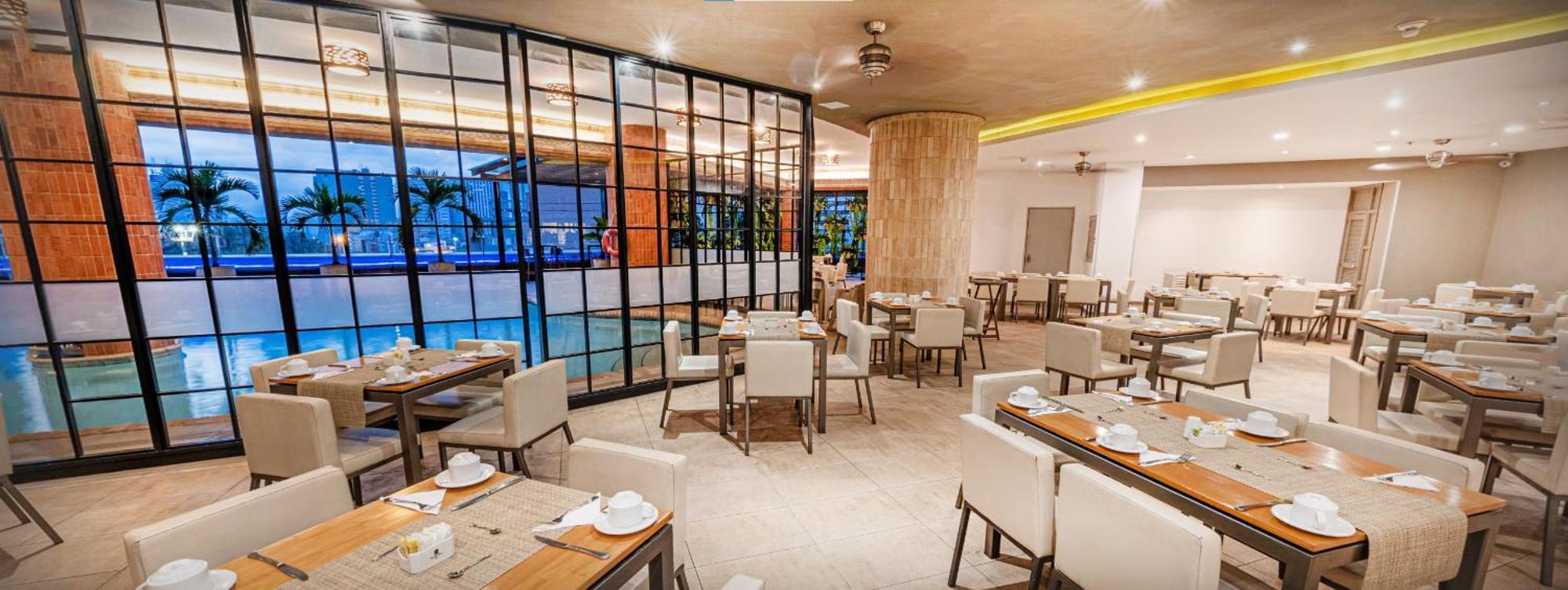 Hotel Dann Carlton Кали Екстериор снимка
